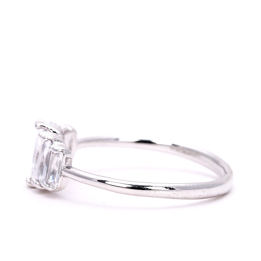 legant Baguette - Cut Crystal - Silver Plated Ring